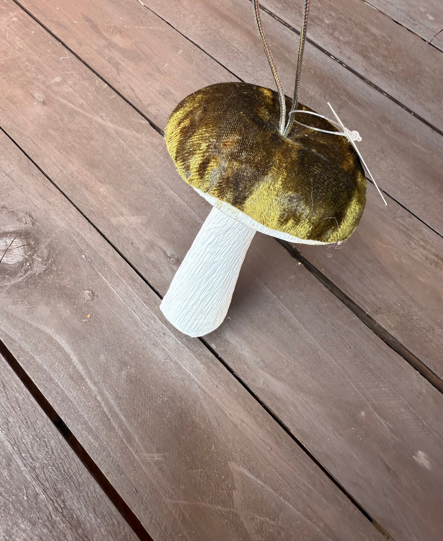 12cm VELVET HANGING MUSHROOM DARK GREEN