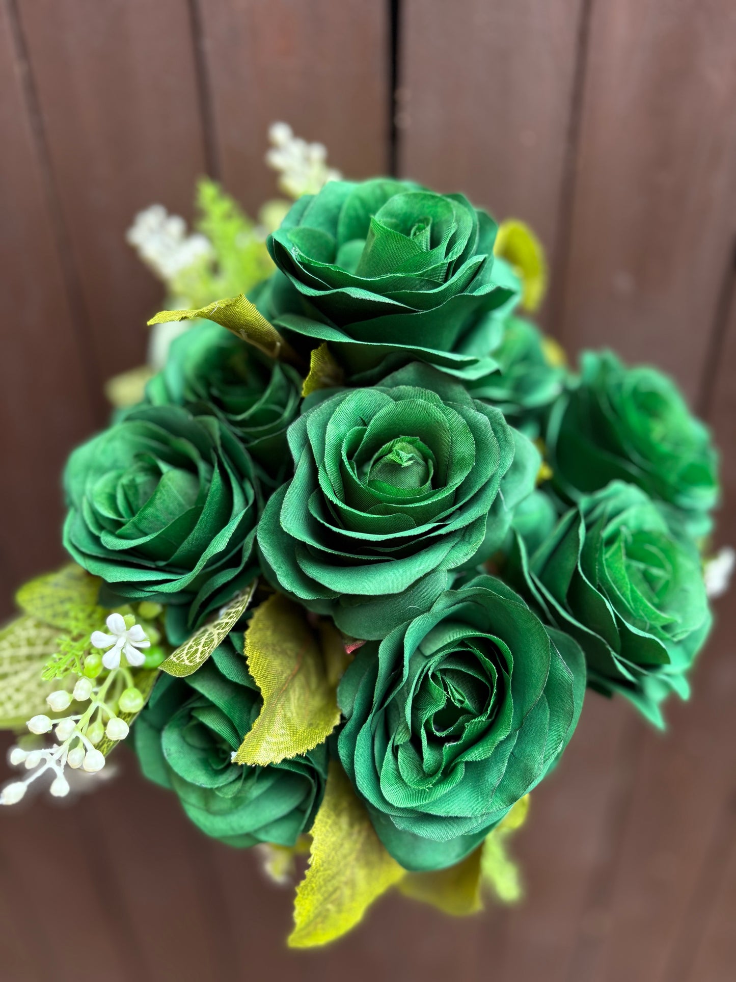 10 HEAD DELUXE ROSE BUNCH EMERALD GREEN