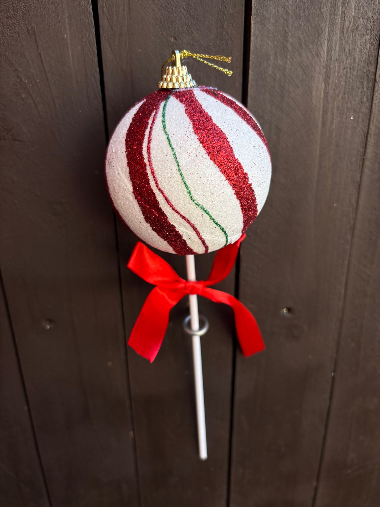 27cm CANDY SWIRL BAUBLE PICK RED