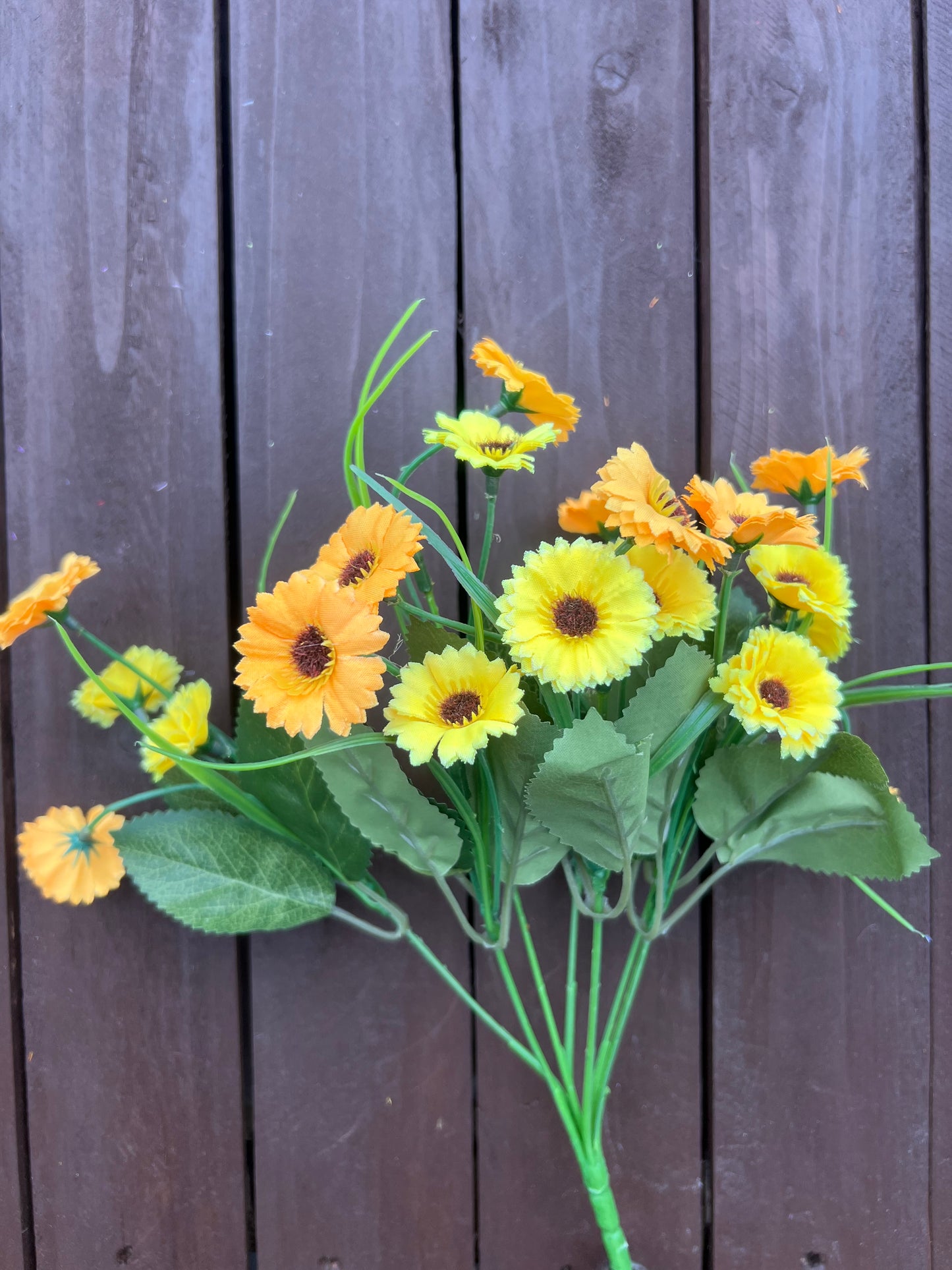 SINGLE BABY GERBERA BUNCH YELLOW/ORANGE