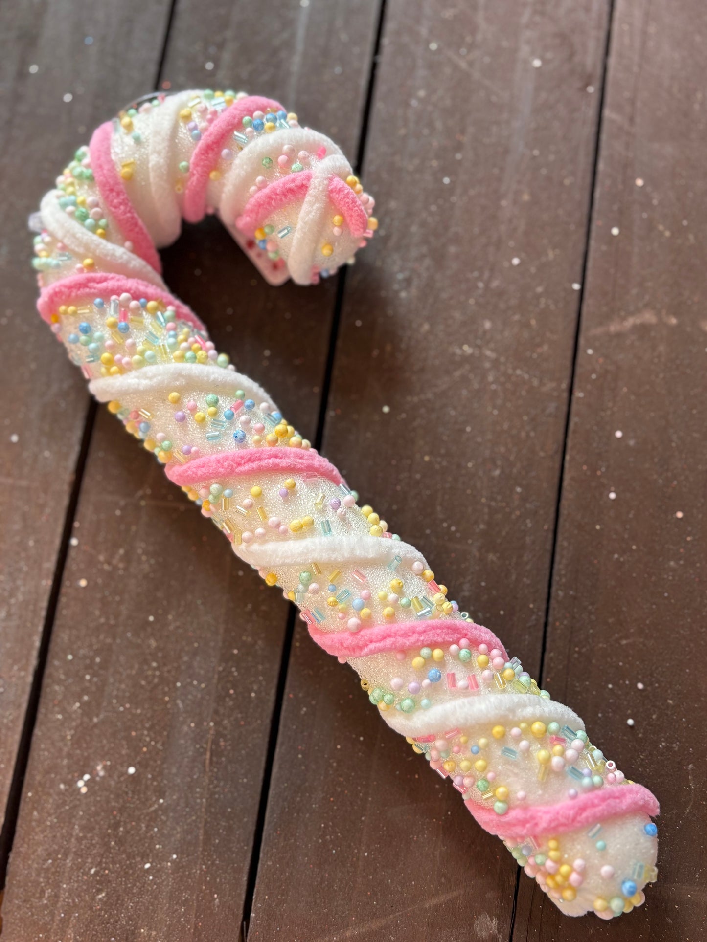 26cm MEDIUM CANDY CANE WITH SPRINKLES PINK/WHITE
