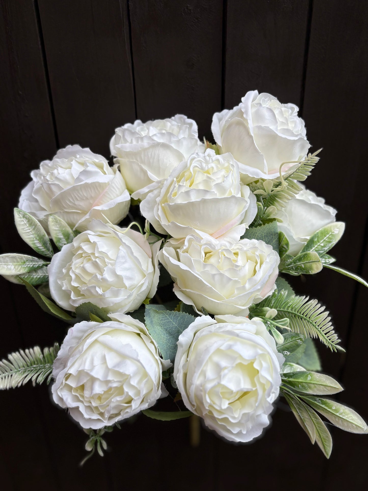 LARGE DOROTHY ROSE & WAX FOLIAGE BUNCH (9 HEADS) IVORY