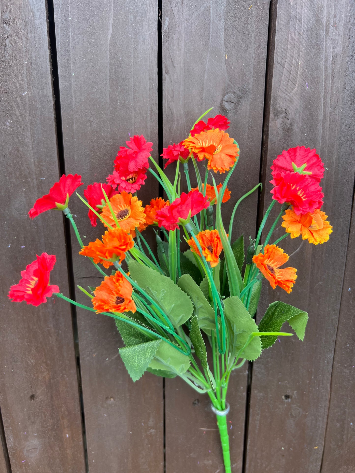 SINGLE BABY GERBERA BUNCH ORANGE/RED