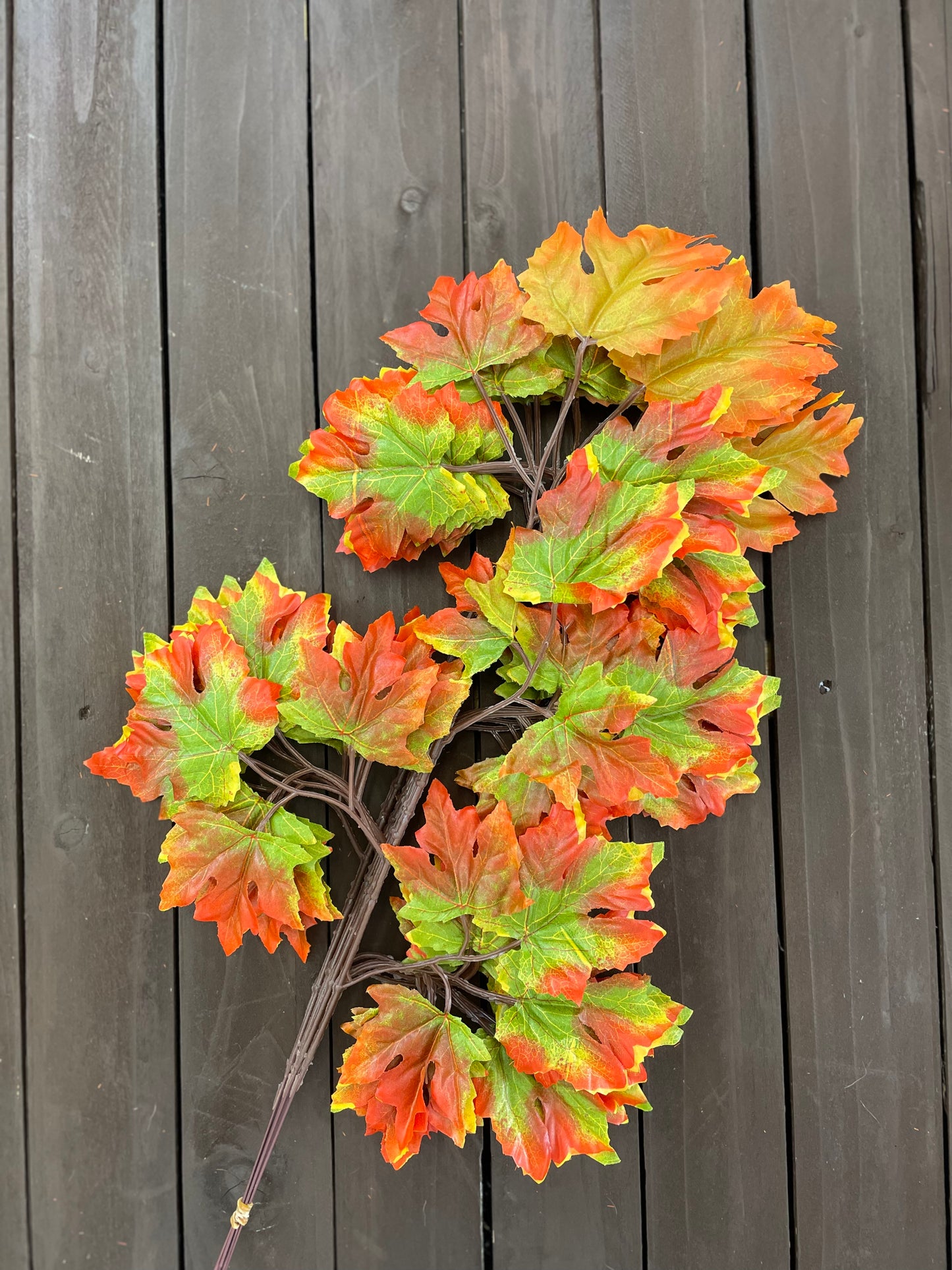 60cm MAPLE LEAF SPRAY GREEN/RED/ORANGE PK6