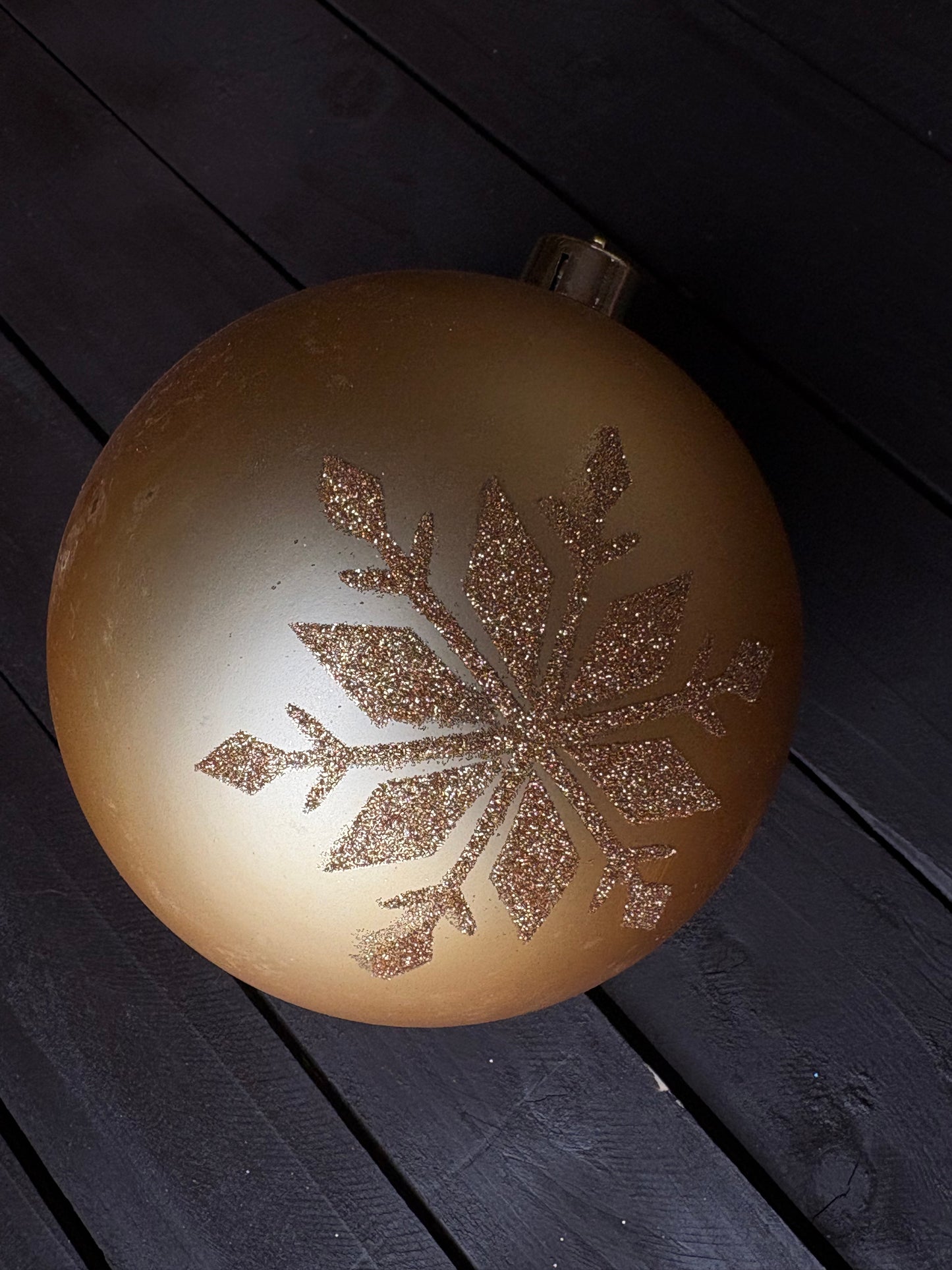 15cm SNOWFLAKE BAUBLE GOLD