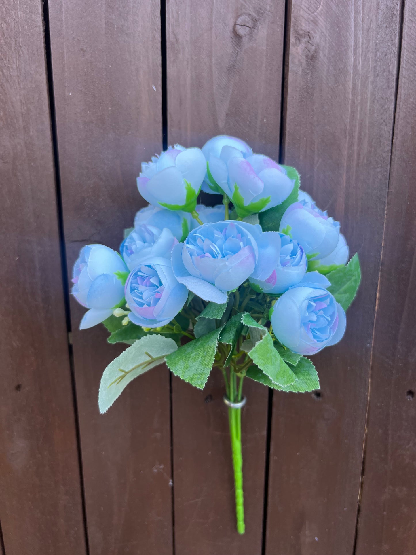 31cm PEONY & BERRY BUSH (15 HEADS) LIGHT BLUE