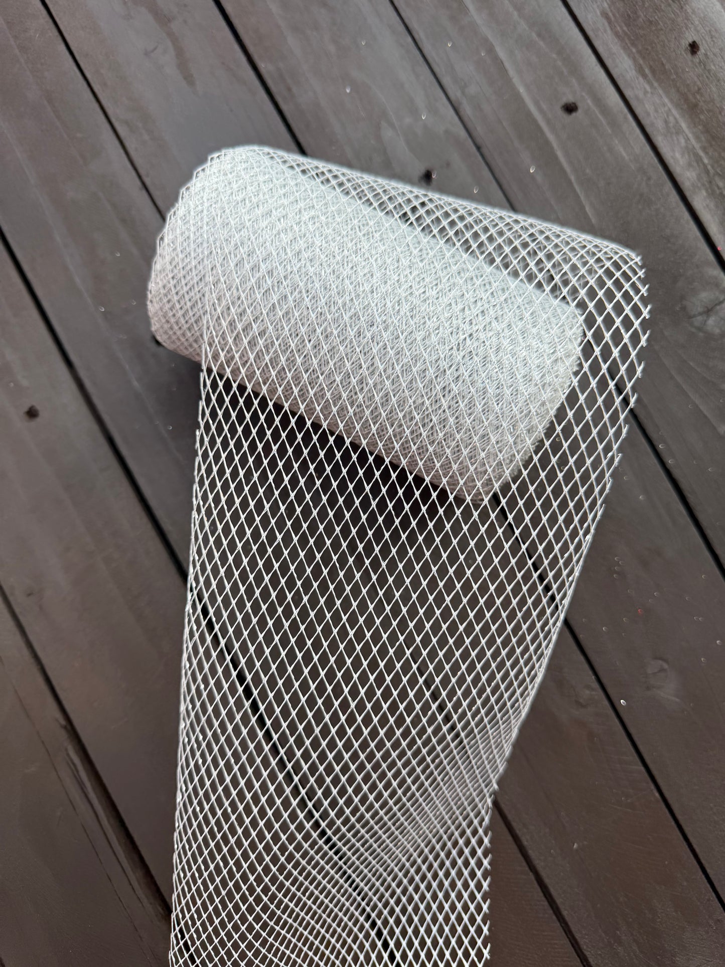 METALLIC TULLE SILVER 6inch x 25yrds