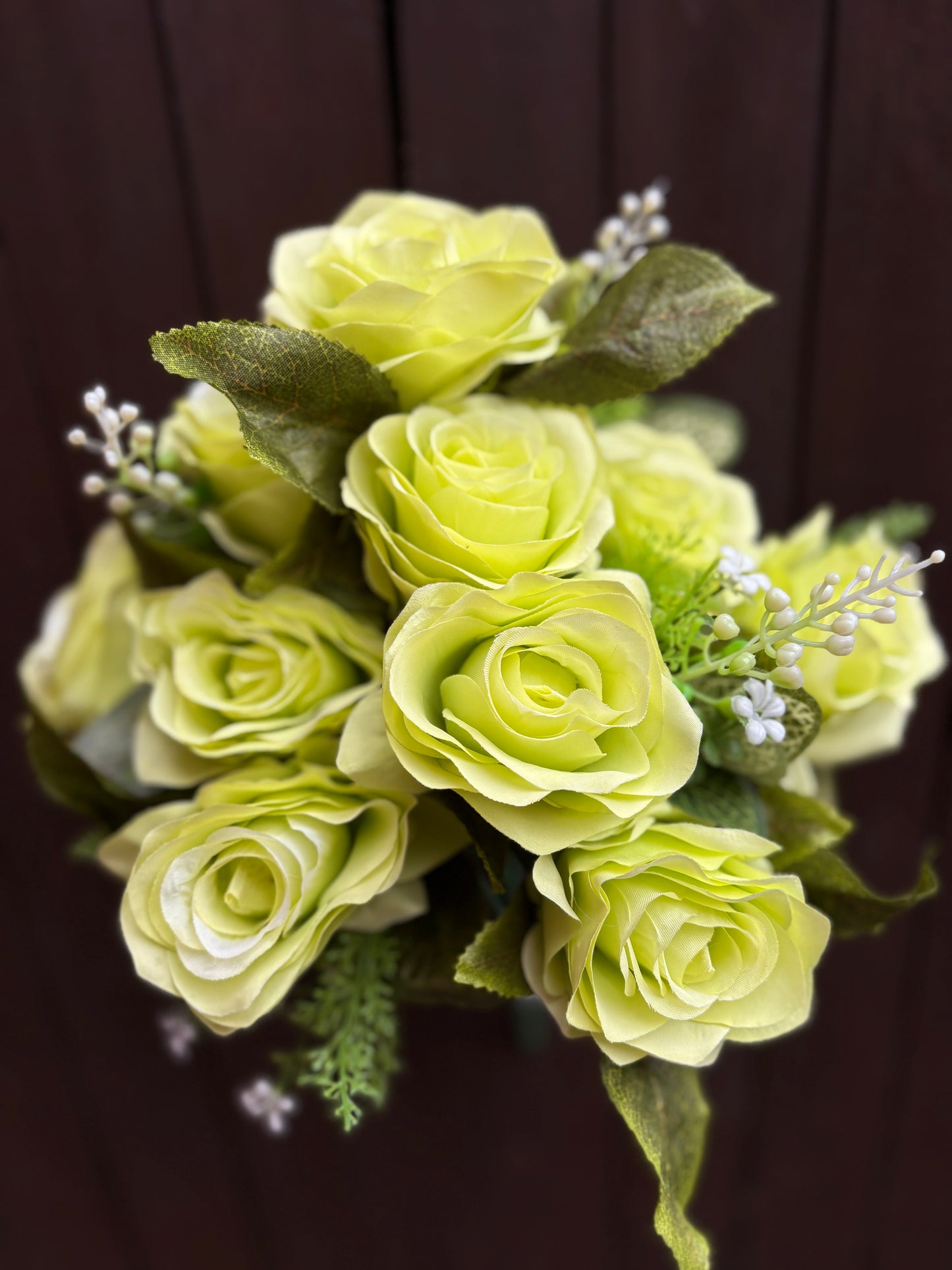 10 HEAD DELUXE ROSE BUNCH LIME GREEN