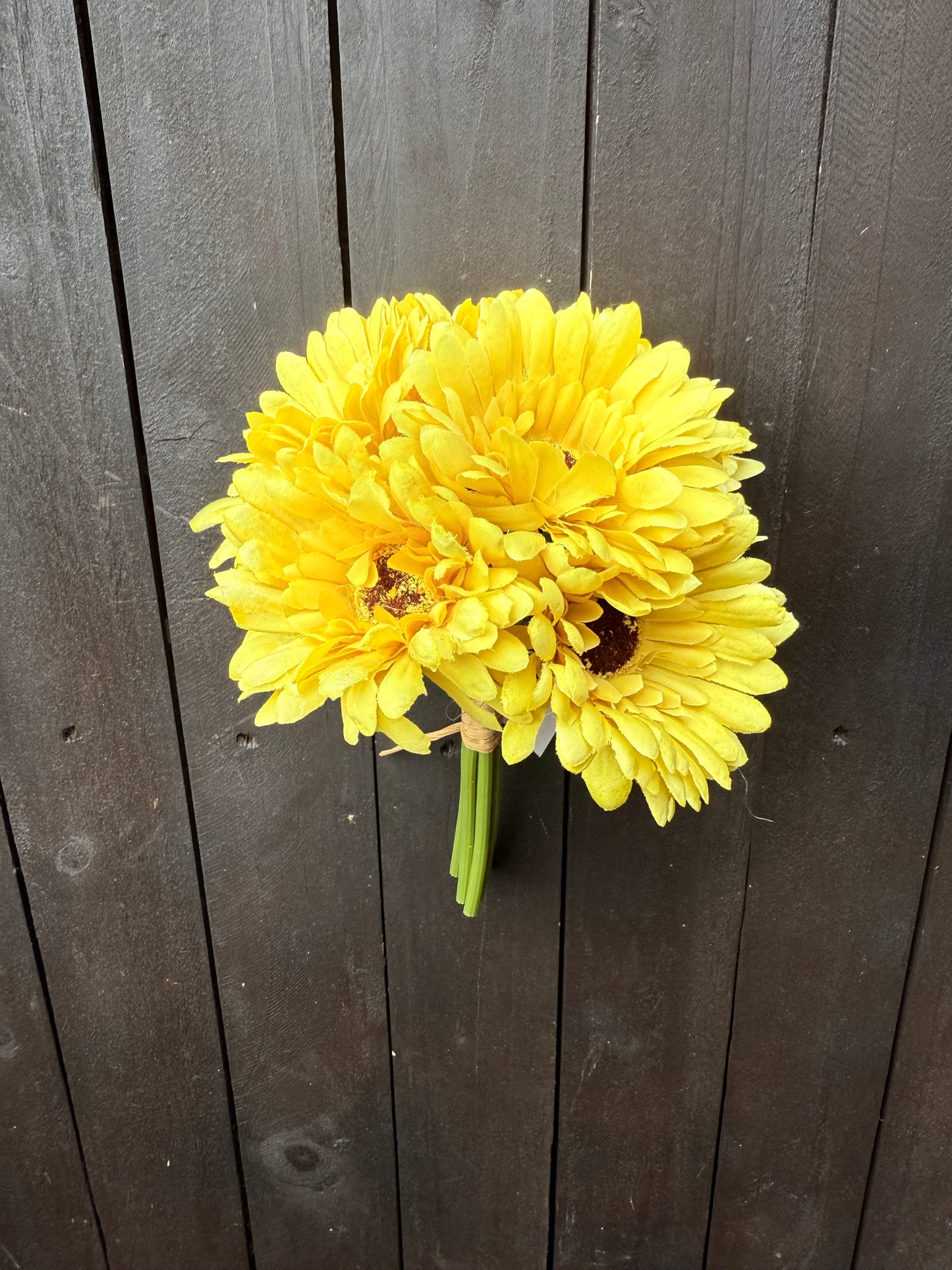 23cm GERBERA BUNDLE (6 STEMS) YELLOW