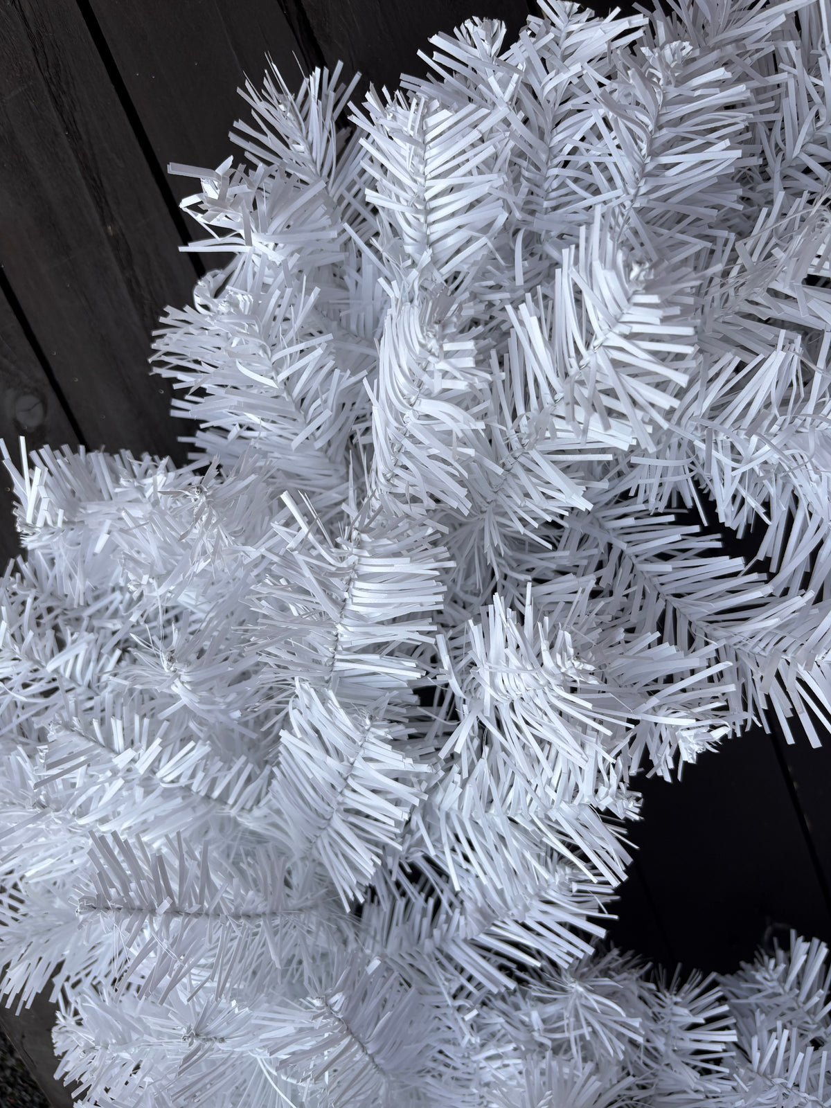 60cm DOUBLE RING WHITE WREATH