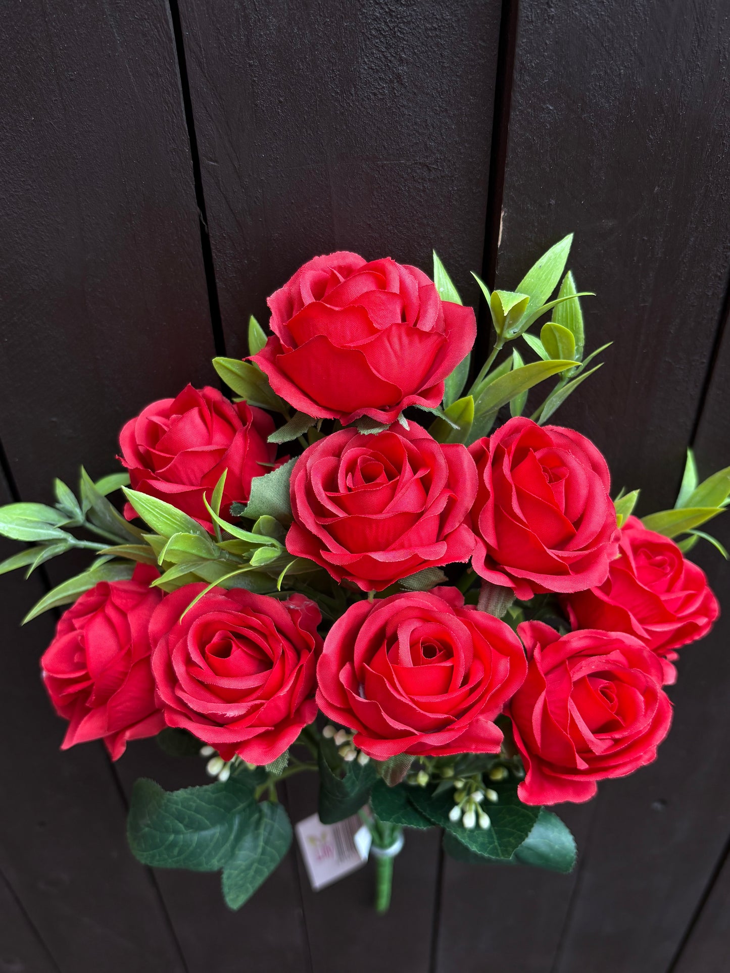 38cm ROSE BUSH WITH BERRIES (9 HEADS) RED