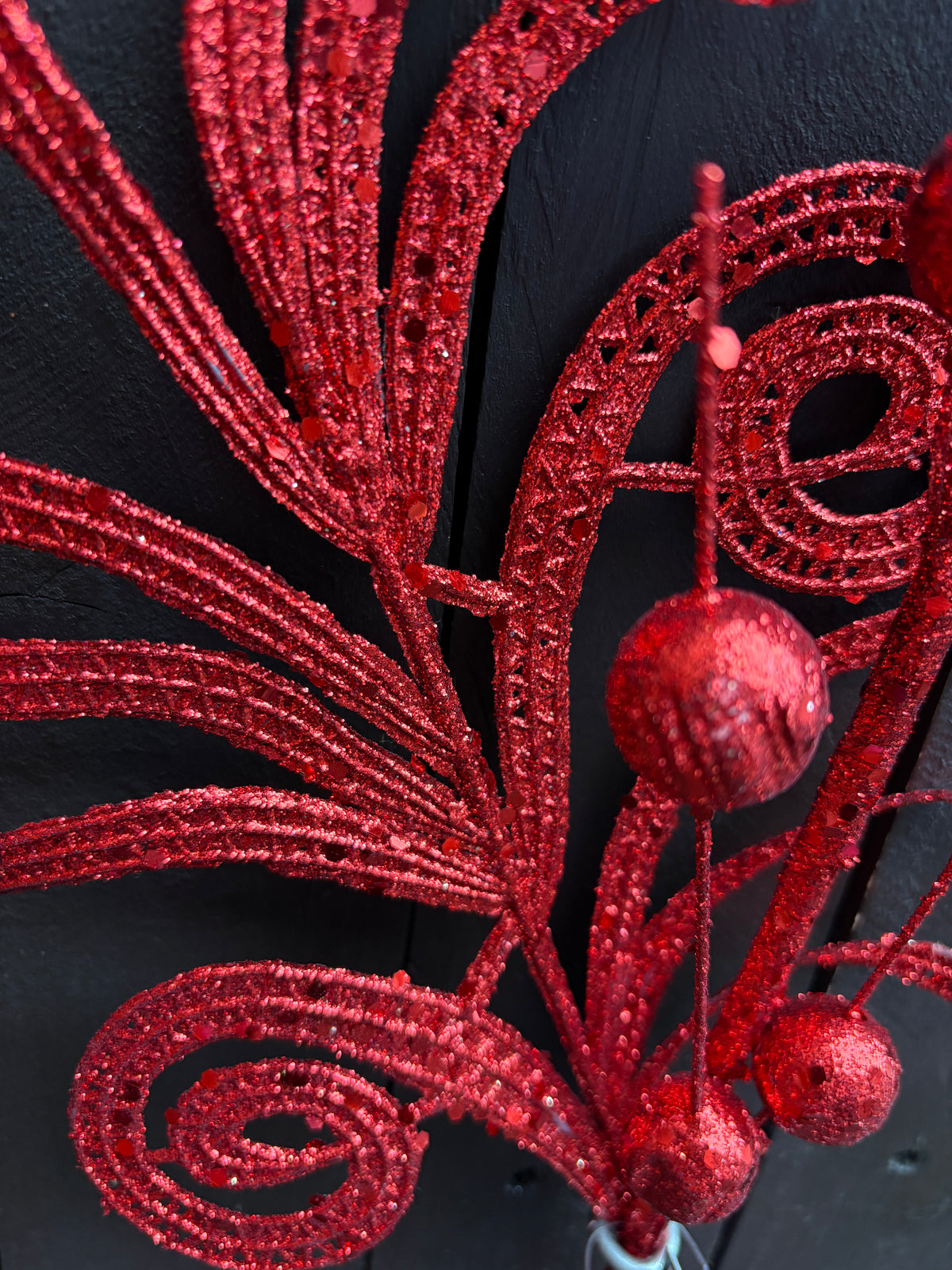 72cm GLITTER PEACOCK BERRY STEM RED