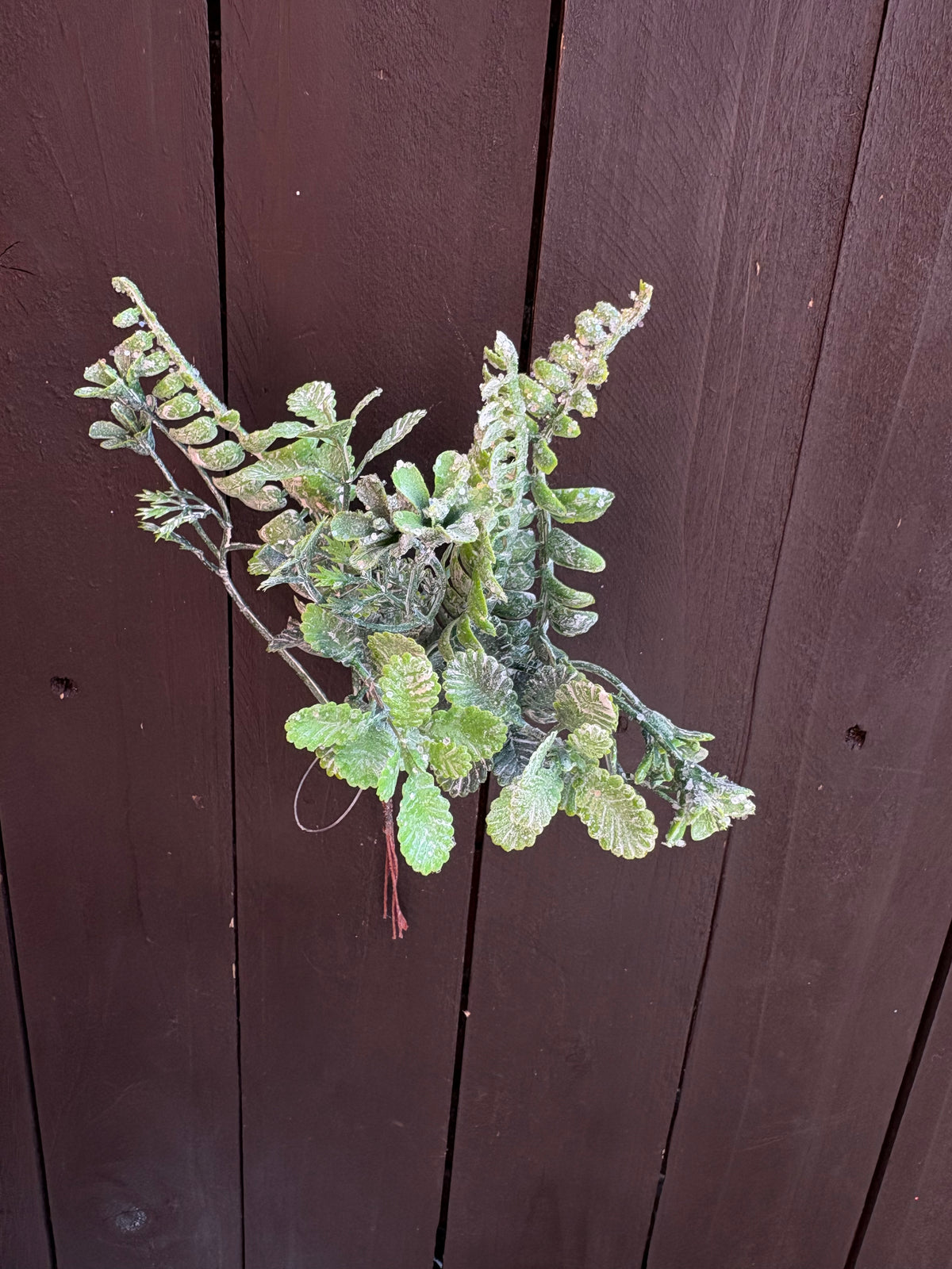 20cm GLITTERED SNOWY MIXED FOLIAGE PICK GREEN