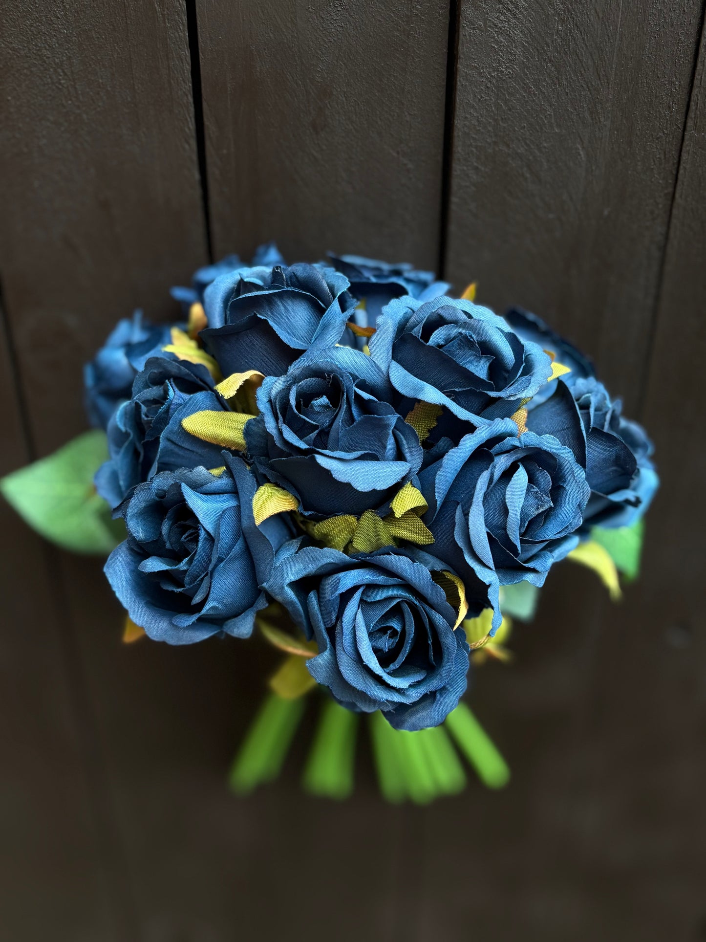 LILA BUD ROSE HAND TIE (12 STEMS) NAVY