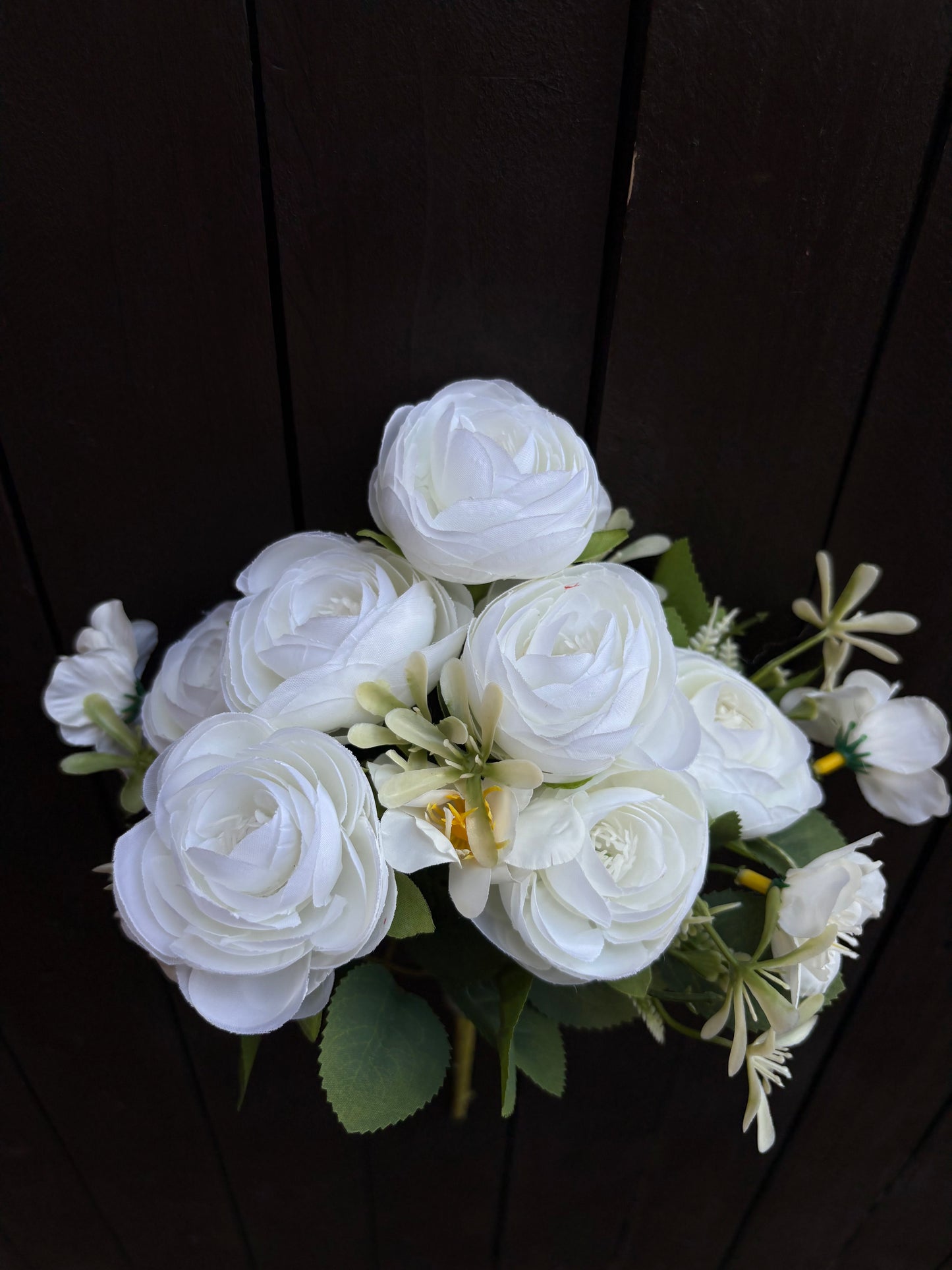39cm DELUXE RANUNCULUS MIXED FOLIAGE BUSH IVORY