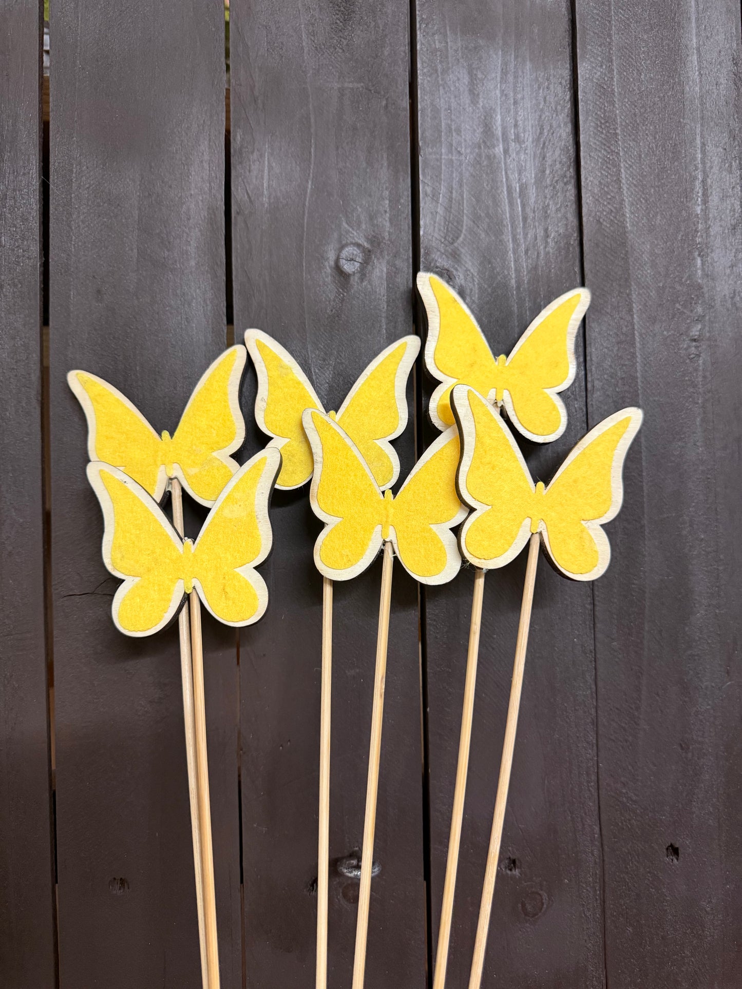 PK6 WOODEN/FELT BUTTERFLY PICK YELLOW