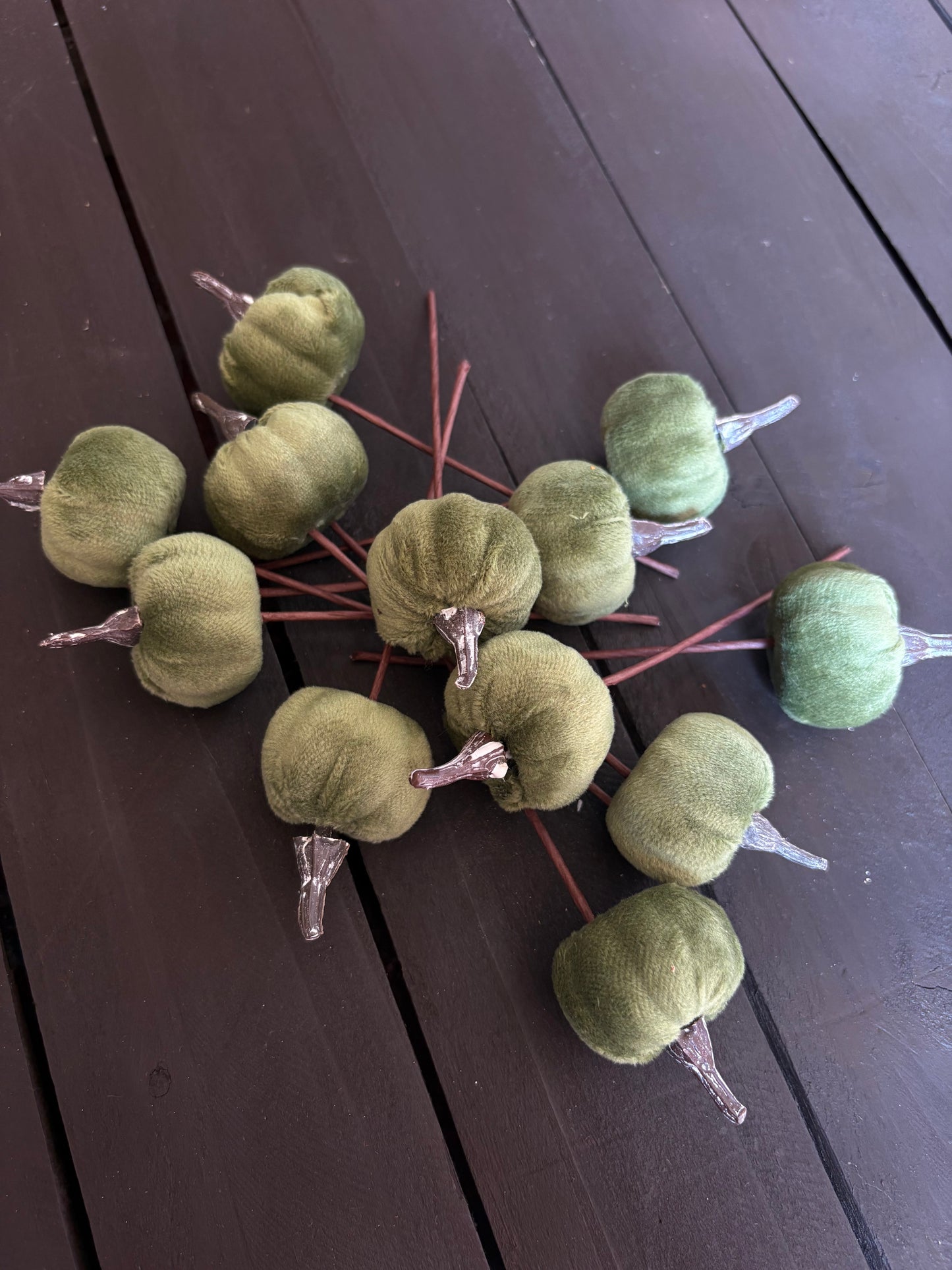 PACK 12 14cm PUMPKIN PICK SAGE GREEN