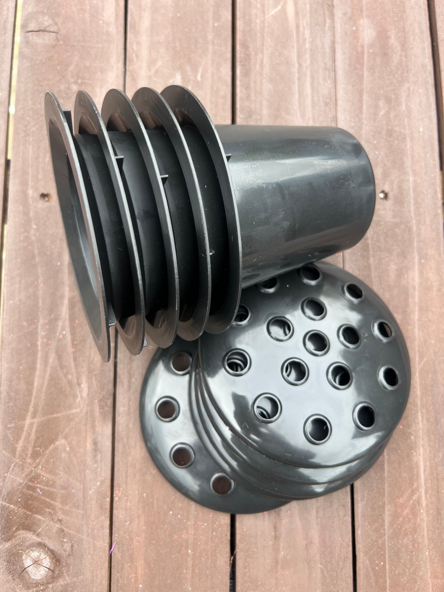 PK5 GRAVE VASE & LID BLACK