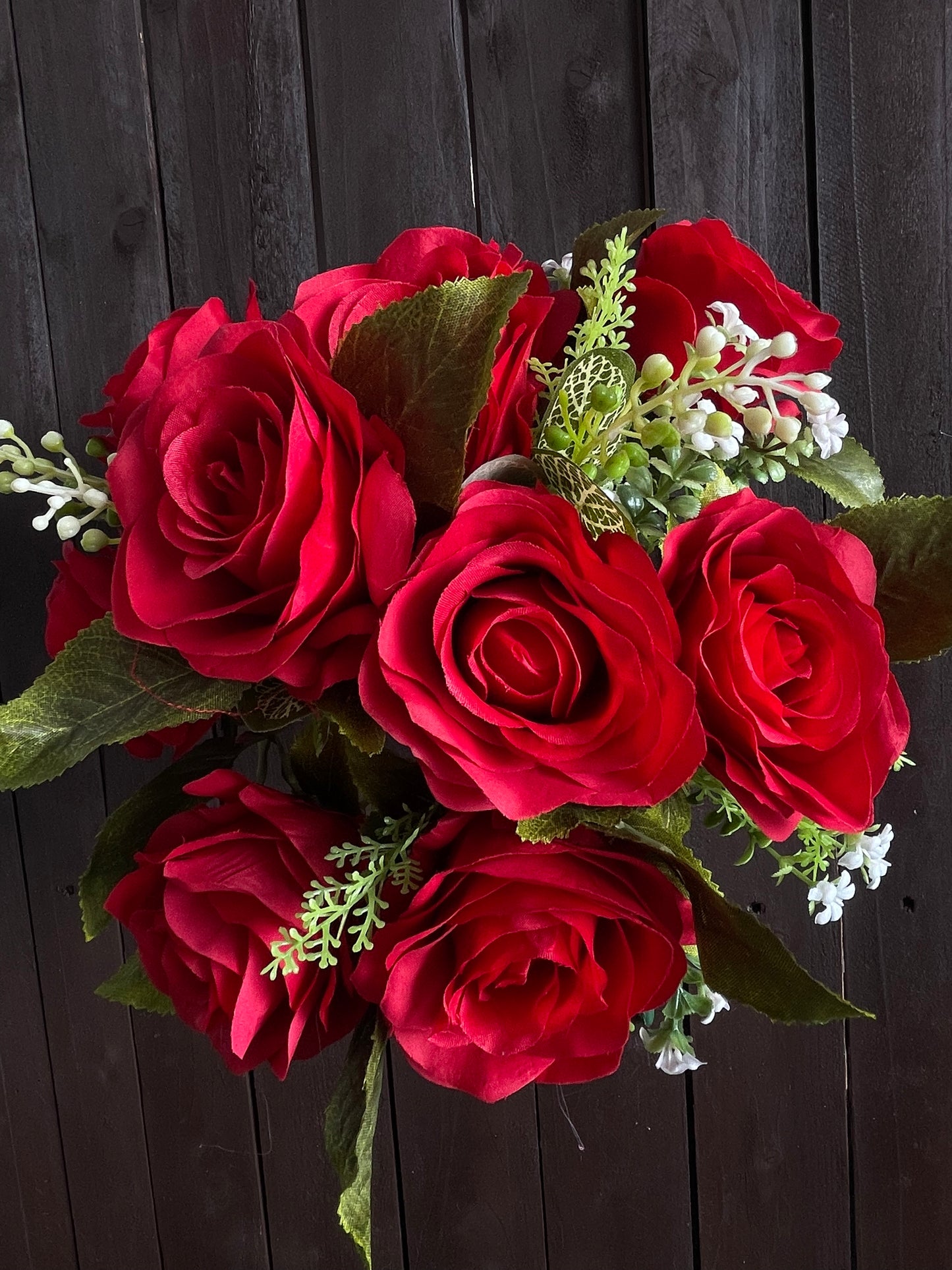 10 HEAD DELUXE ROSE BUNCH RED