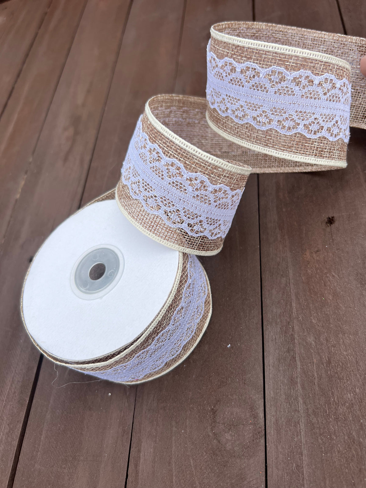 RIBBONS & ROLLS