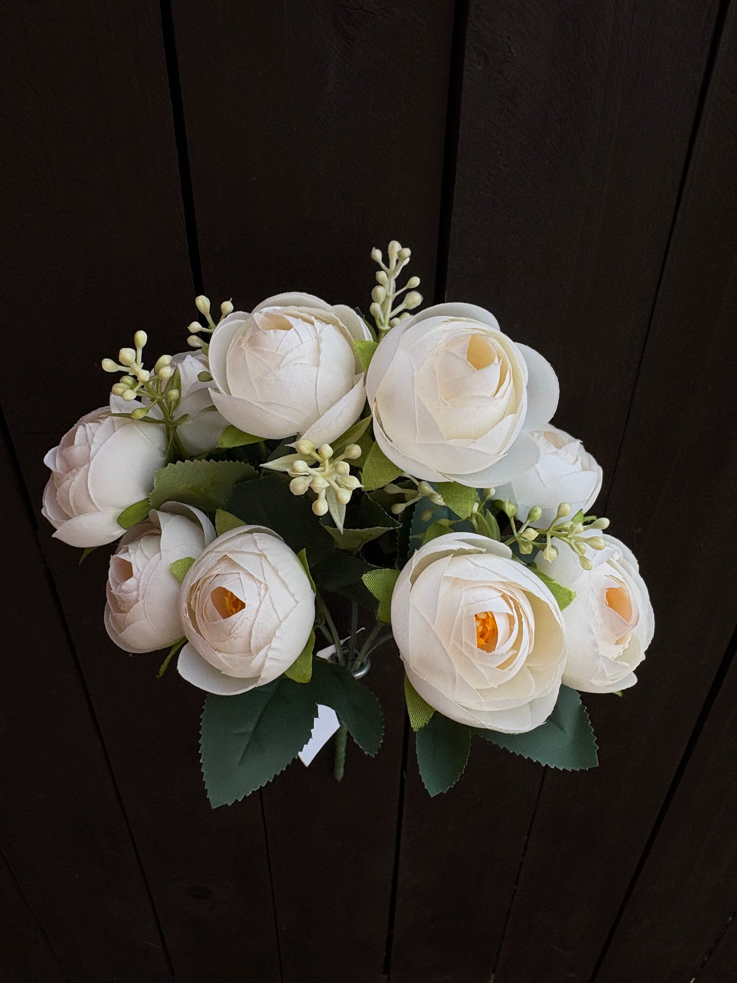 28cm RANUNCULUS BUSH IVORY