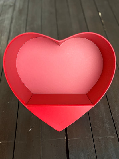 24.5cm HEART FLOWER BOX WITH STAND RED