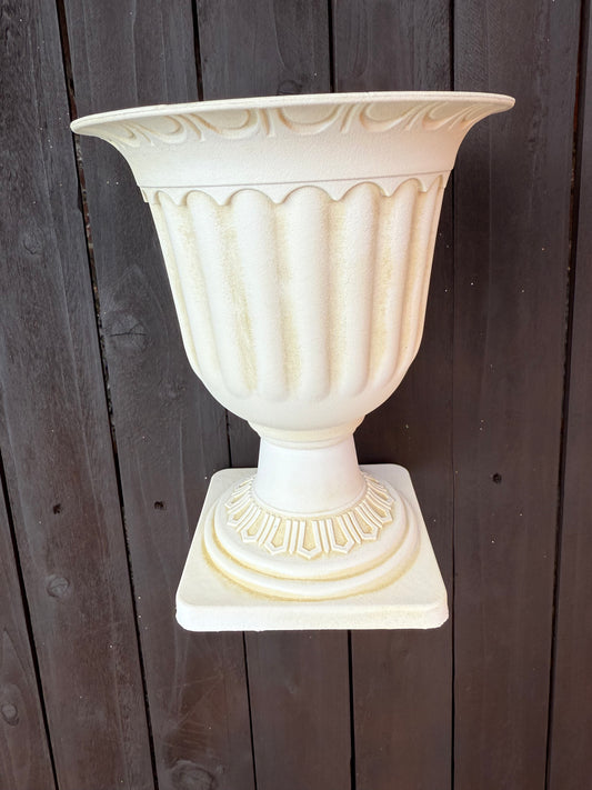 22cm PLASTIC SMALL FLOWER PLANTER WEATHERED