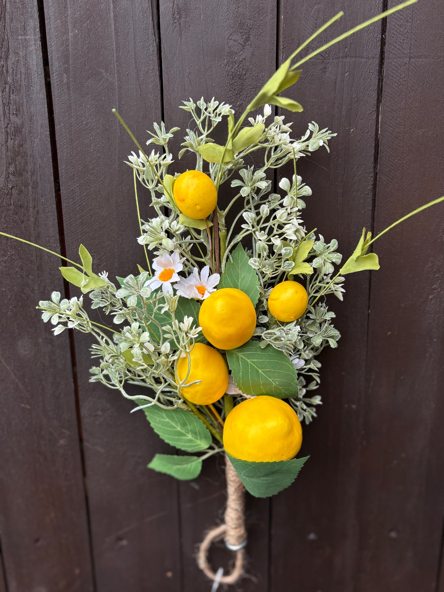 HANGING LEMONS & MIX FOLIAGE