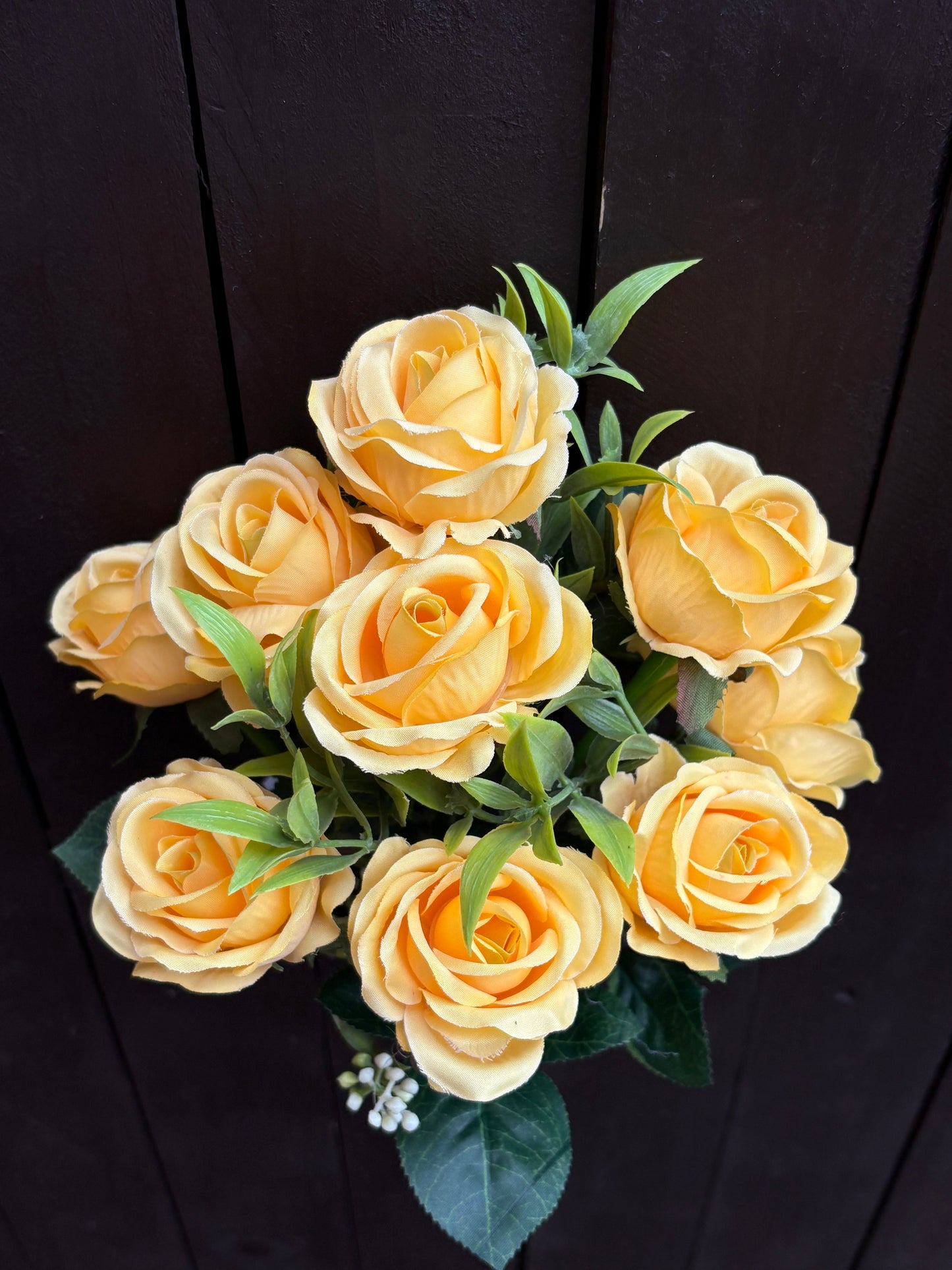38cm ROSE BUSH WITH BERRIES (9 HEADS) YELLOW
