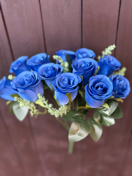 34cm ROSEBUD BUSH ROYAL BLUE (12 HEADS)