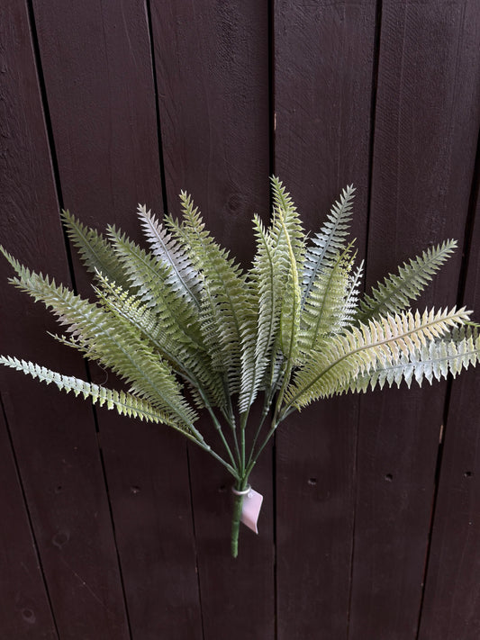 34cm PLASTIC FERN BUSH GREEN/WHITE