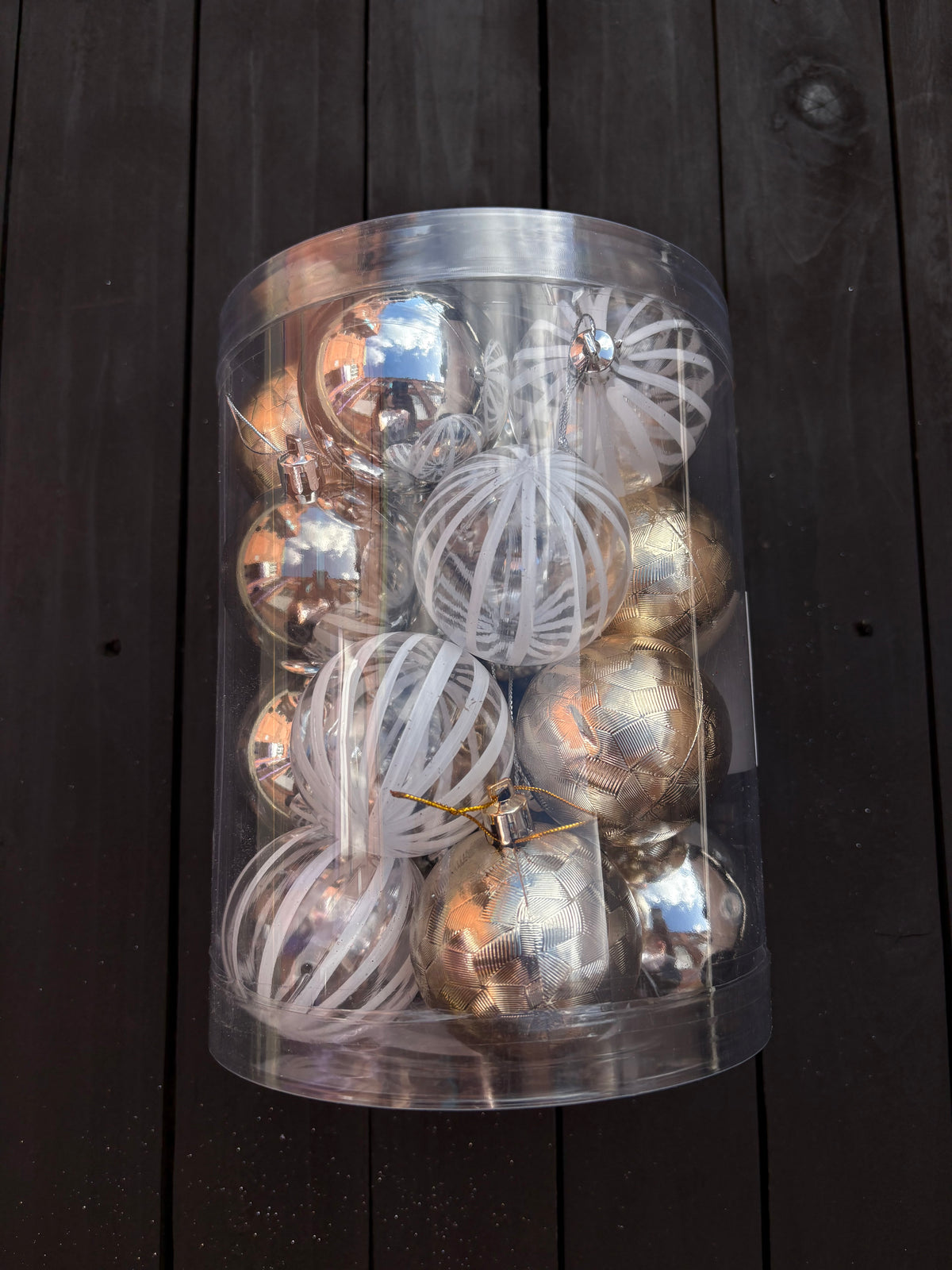 PACK 20 MEDIUM NORDIC BAUBLES
