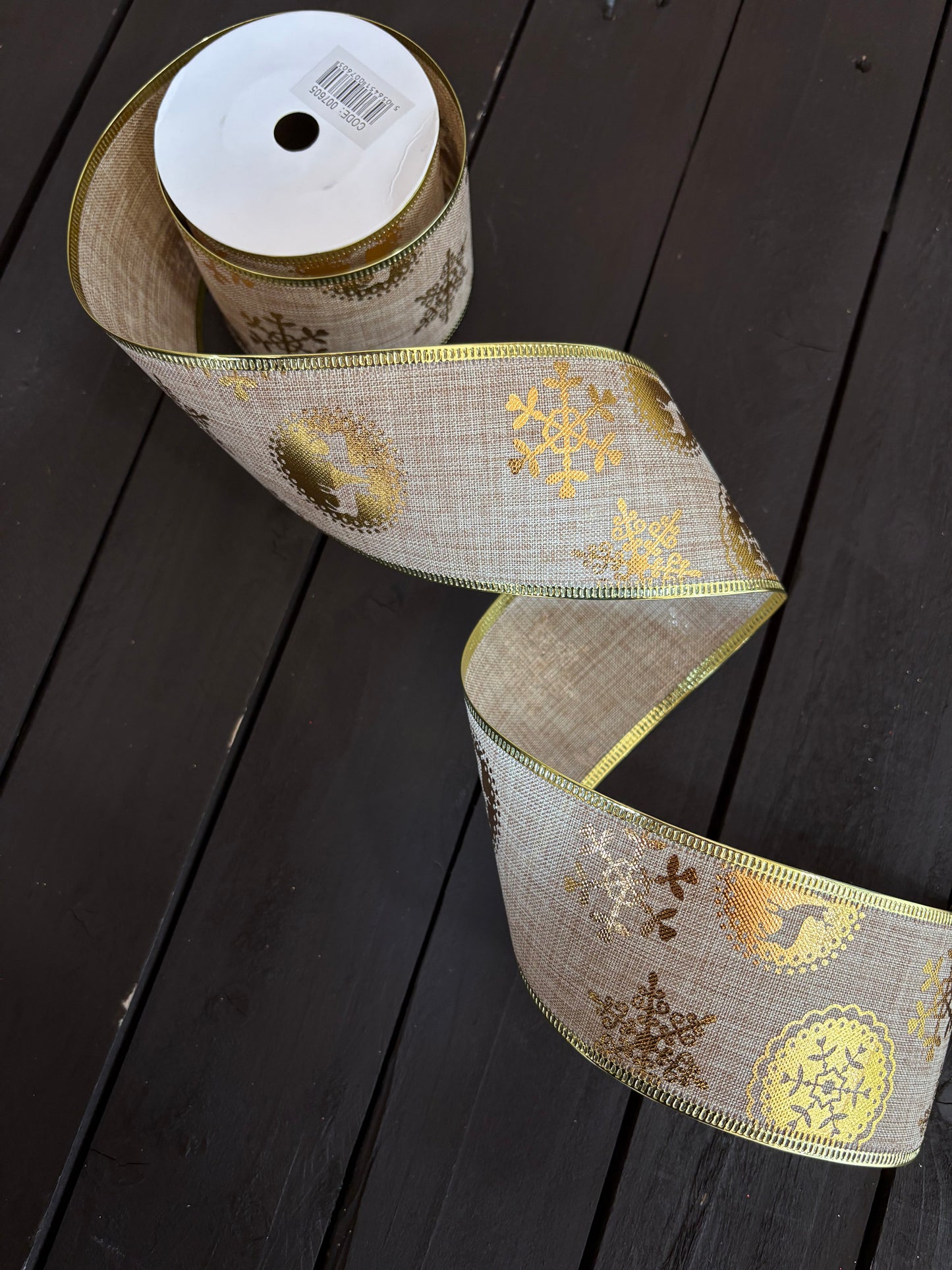 63mm NATURAL/GOLD SNOWFLAKE BURLAP WIRED EDGE RIBBON x 10yrds