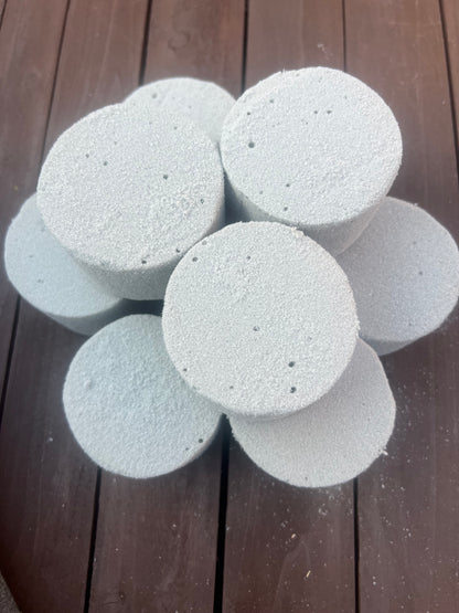 GRAVE POT BUNDLE - x10 POTS & x10 CYLINDER OASIS