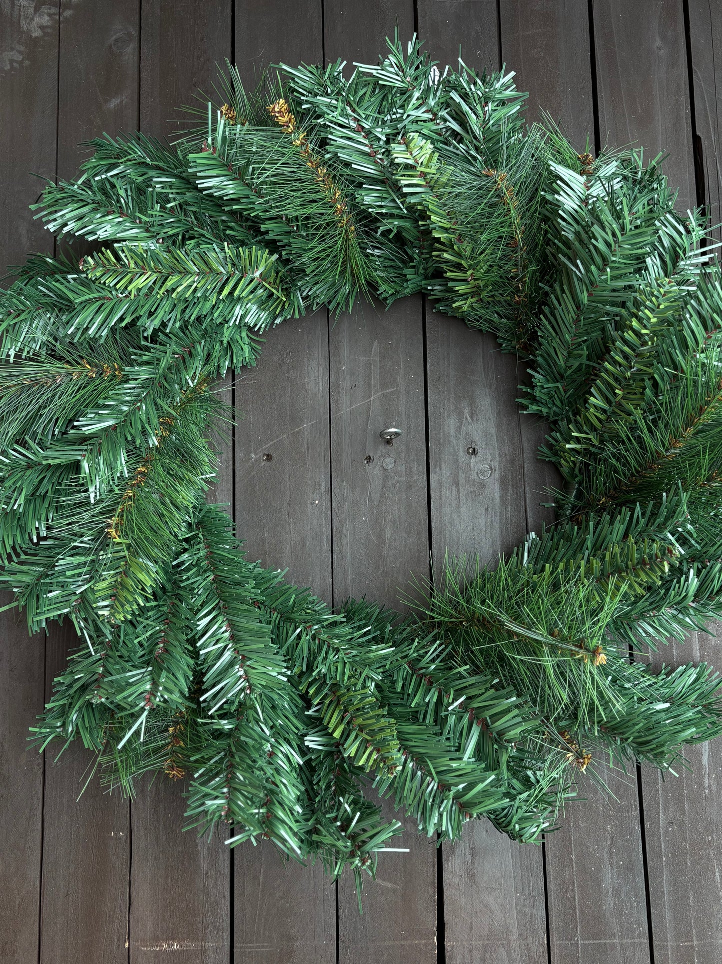 56cm SPRUCE AND PINE WREATH GREEN
