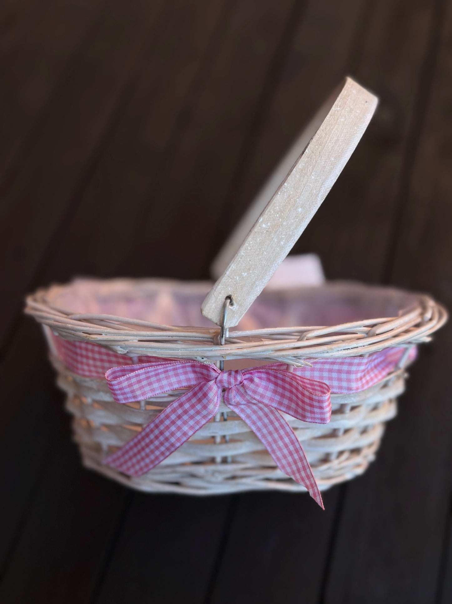 25cm OVAL PLANTING BASKET WITH GINGHAM RIBBON WHITE/PINK