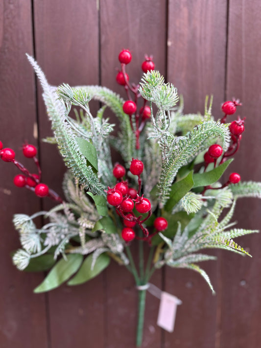 40CM MINI RED ROSEHIP MIXED FOLIAGE BUNCH