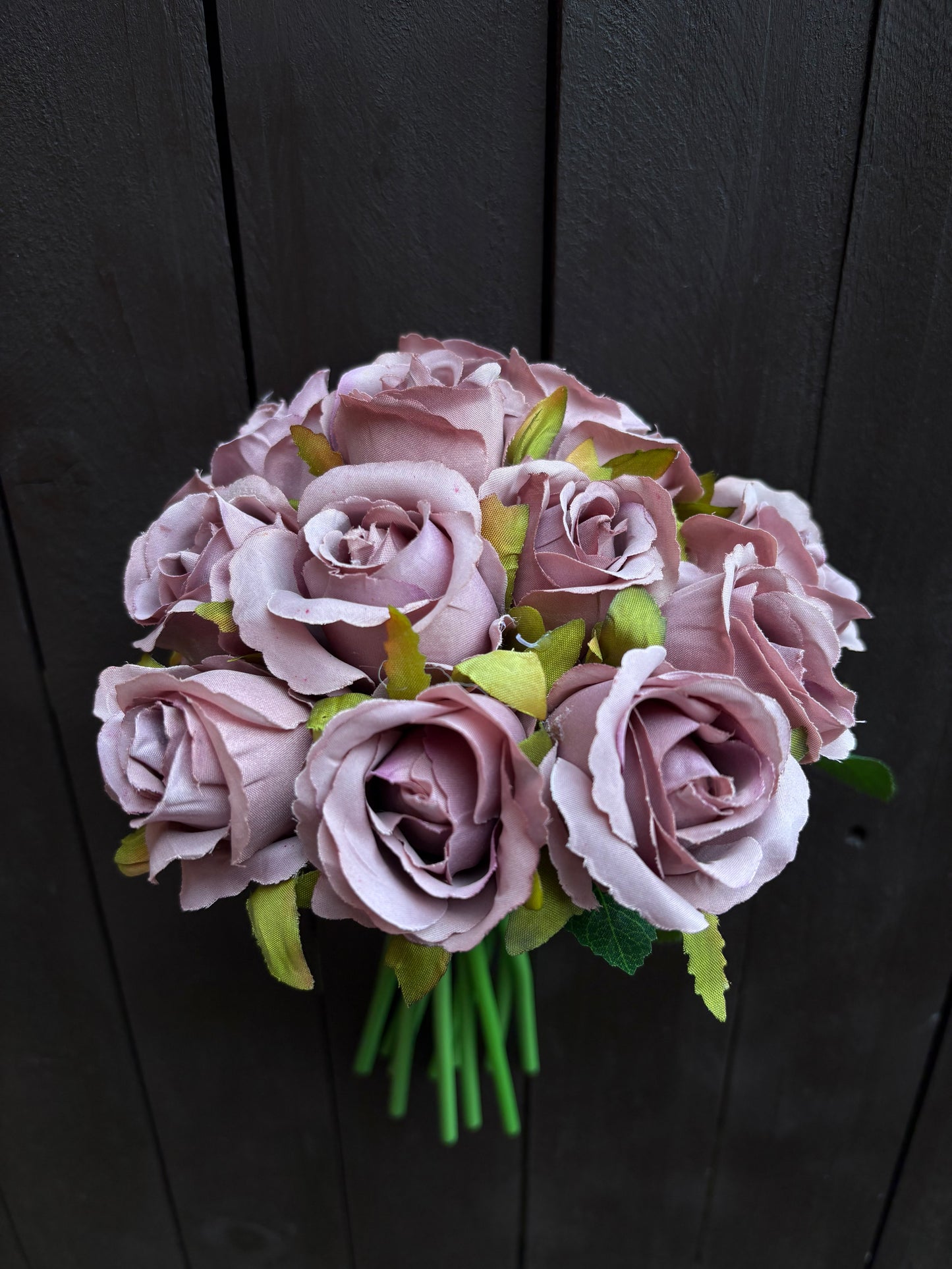LILA BUD ROSE HAND TIE (12 STEMS) VINTAGE MAUVE