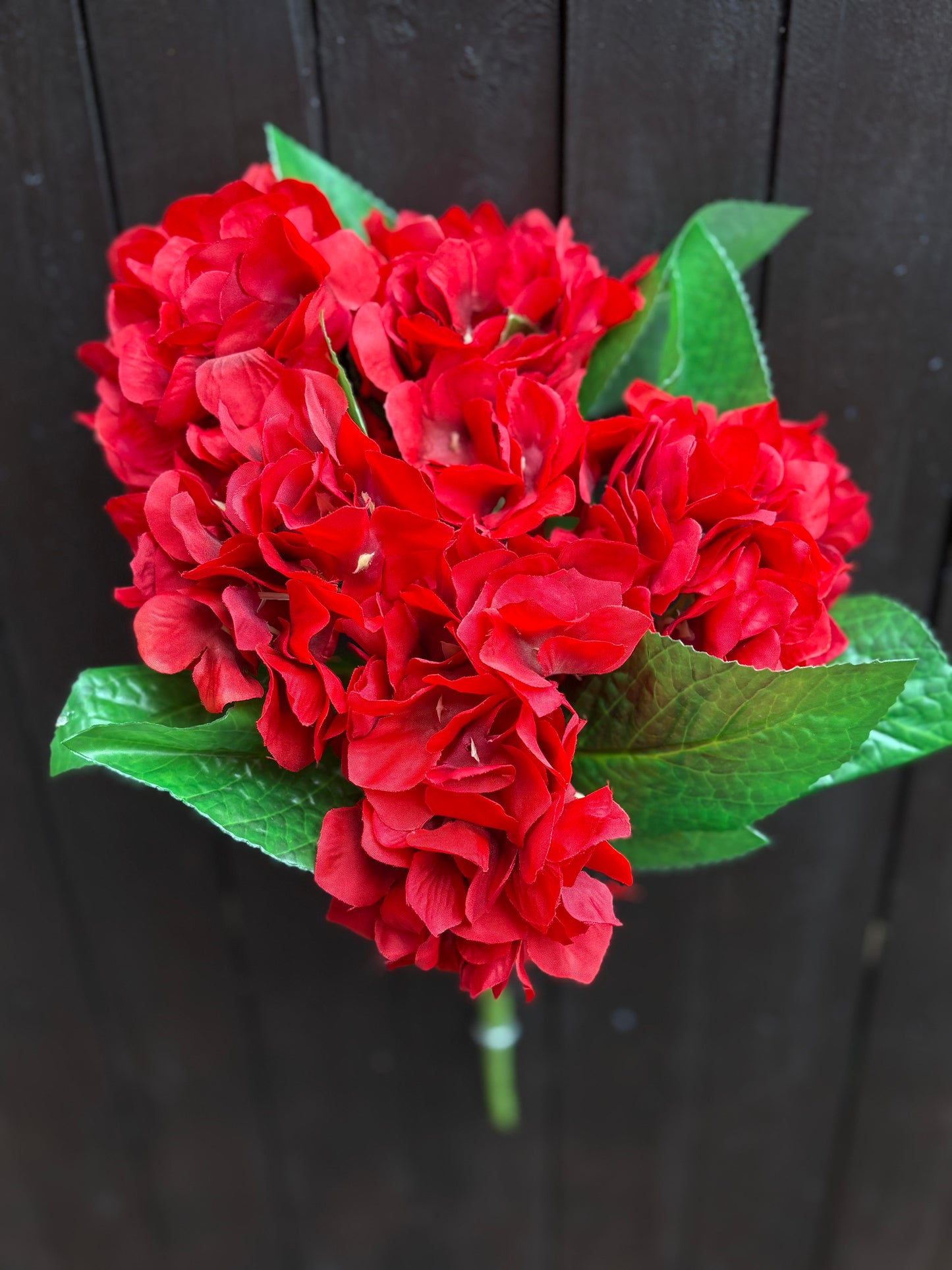 6 HEAD BRIGHT HYDRANGEA RED