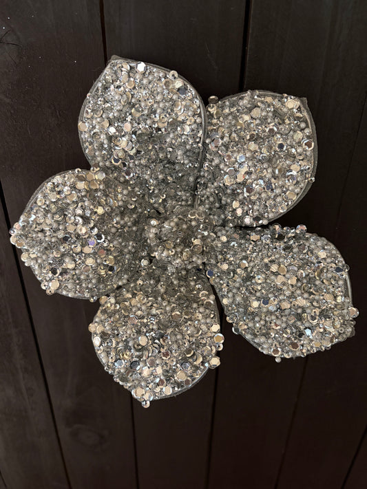 20cm SEQUIN DIAMANTE POINSETTIA SILVER
