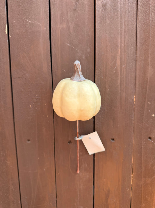 22cm AUTUMN PLASTIC PUMPKIN SINGLE PICK IVORY