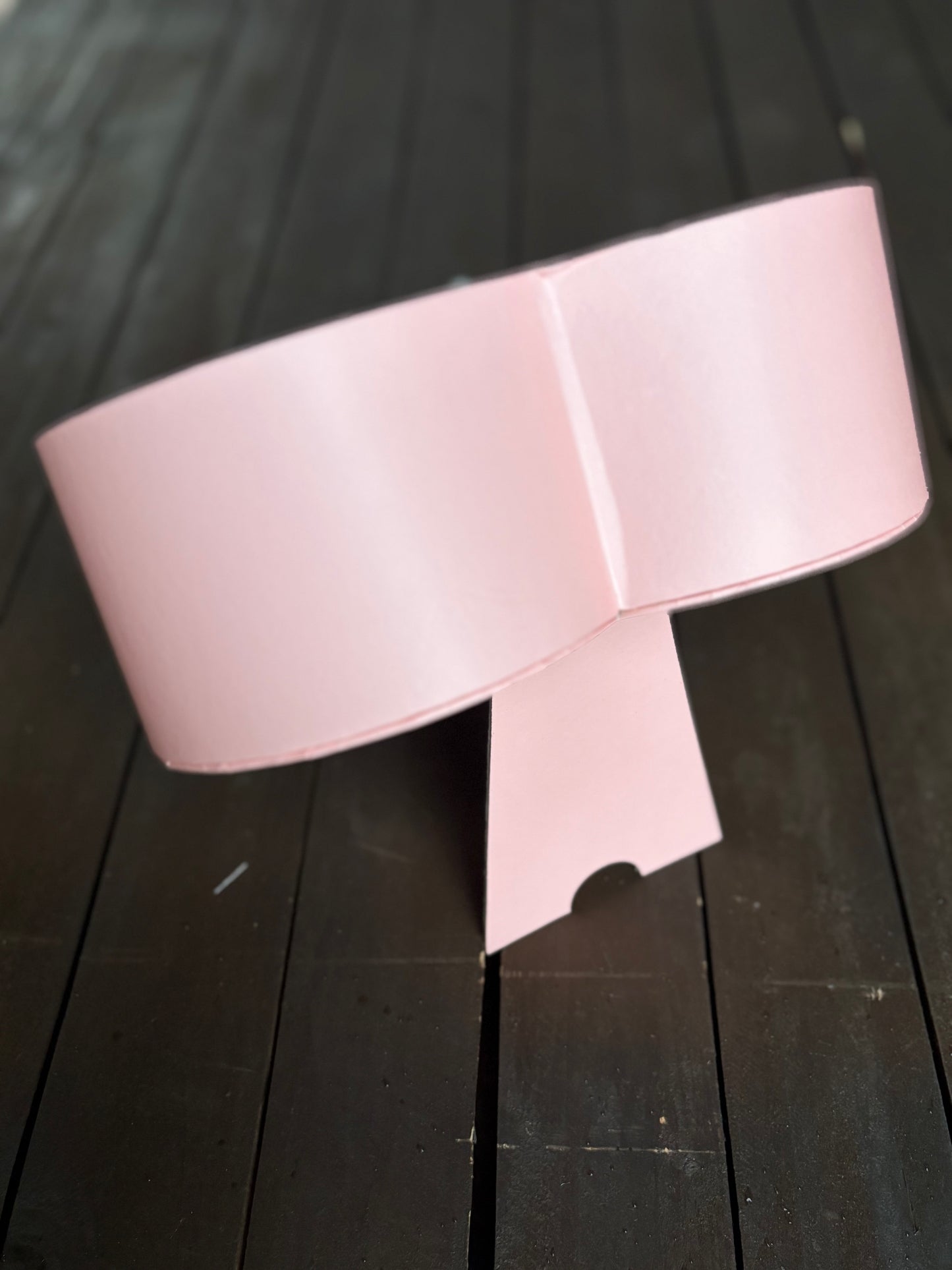 24.5cm HEART FLOWER BOX WITH STAND PINK