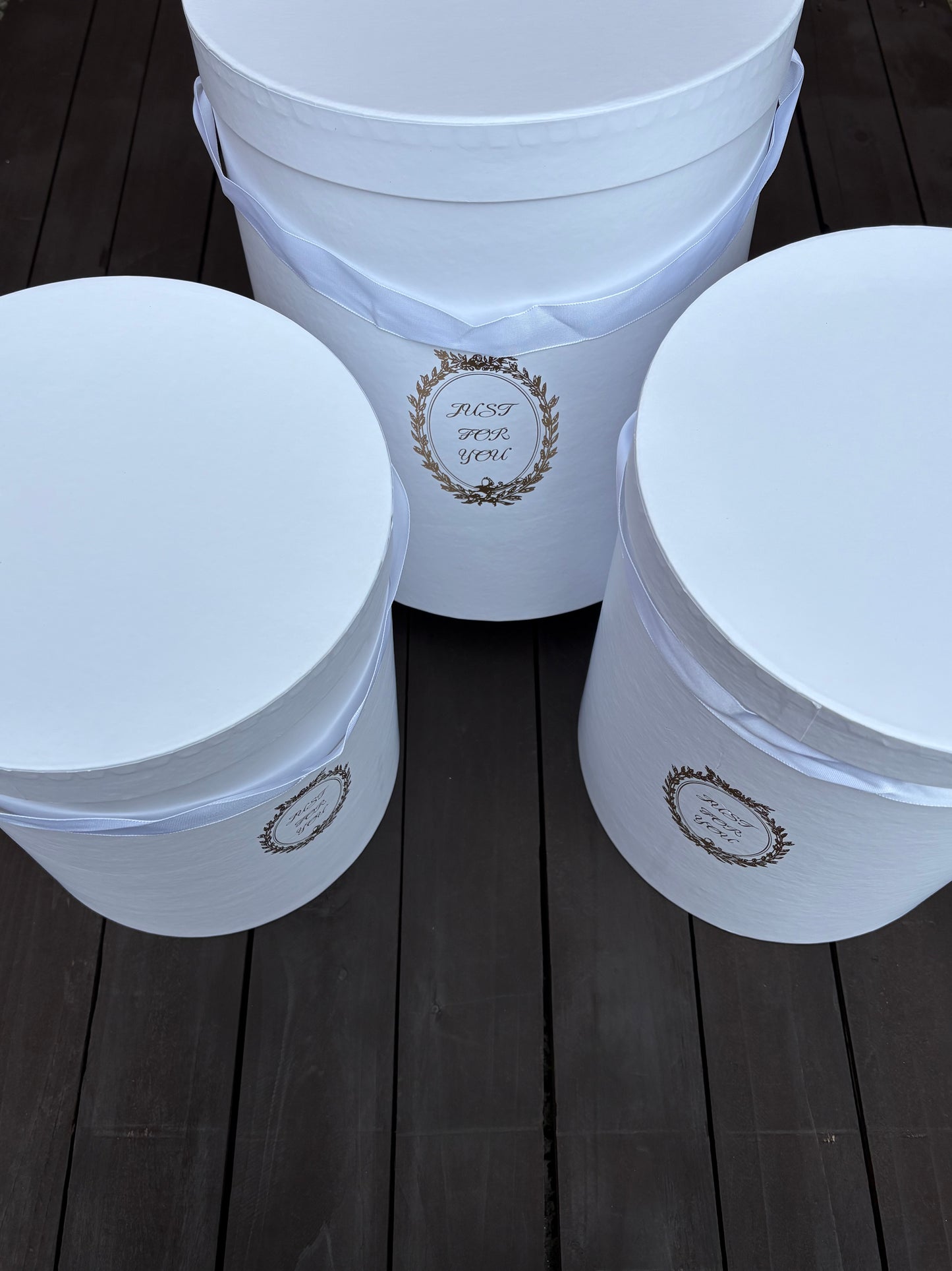 SET OF 3 27cm ROUND FLOWER HAT BOXES PEARL WHITE - JUST FOR YOU
