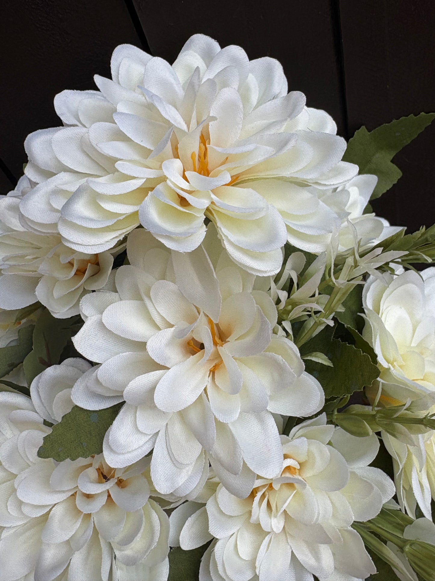 40cm OPEN DAHLIA BUSH IVORY