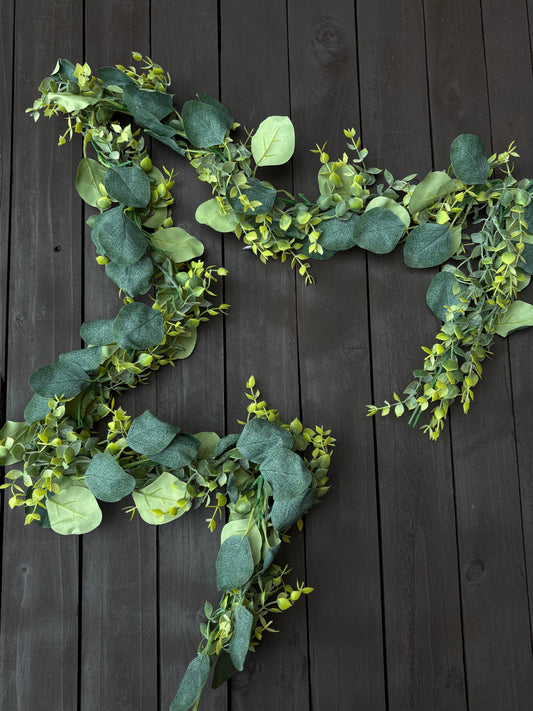 MIX EUCALYPTUS GARLAND