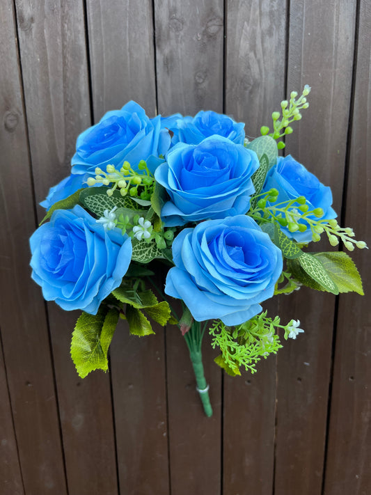 10 HEAD DELUXE ROSE BUNCH BLUSH BLUE