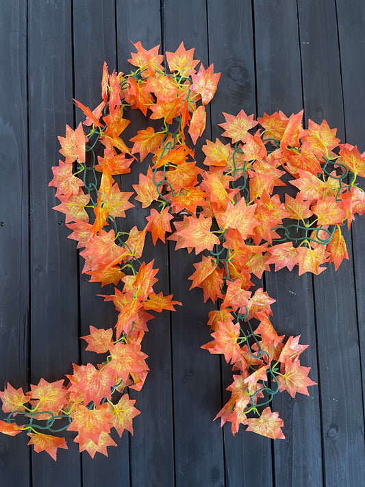 8ft CHAINLINK AUTUMN MAPLE LEAF GARLAND RED/ORANGE