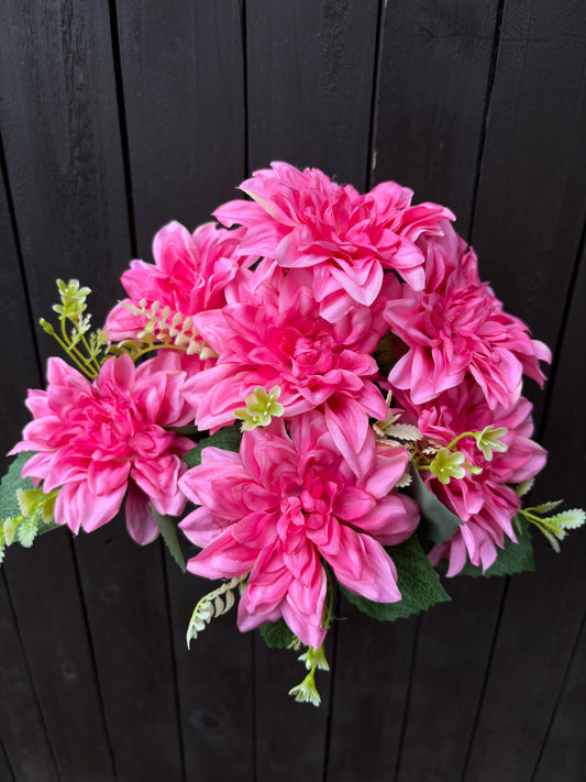 7 HEAD DAHLIA BUNCH HOT PINK