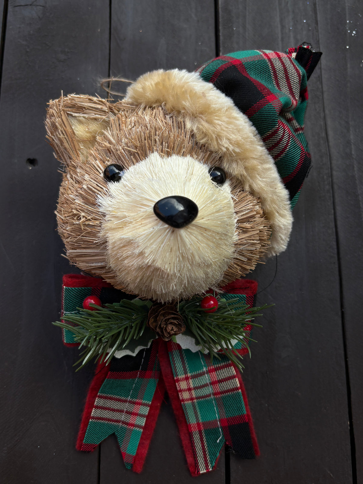 28cm BEAR HEAD WITH TARTAN HAT & SCARF