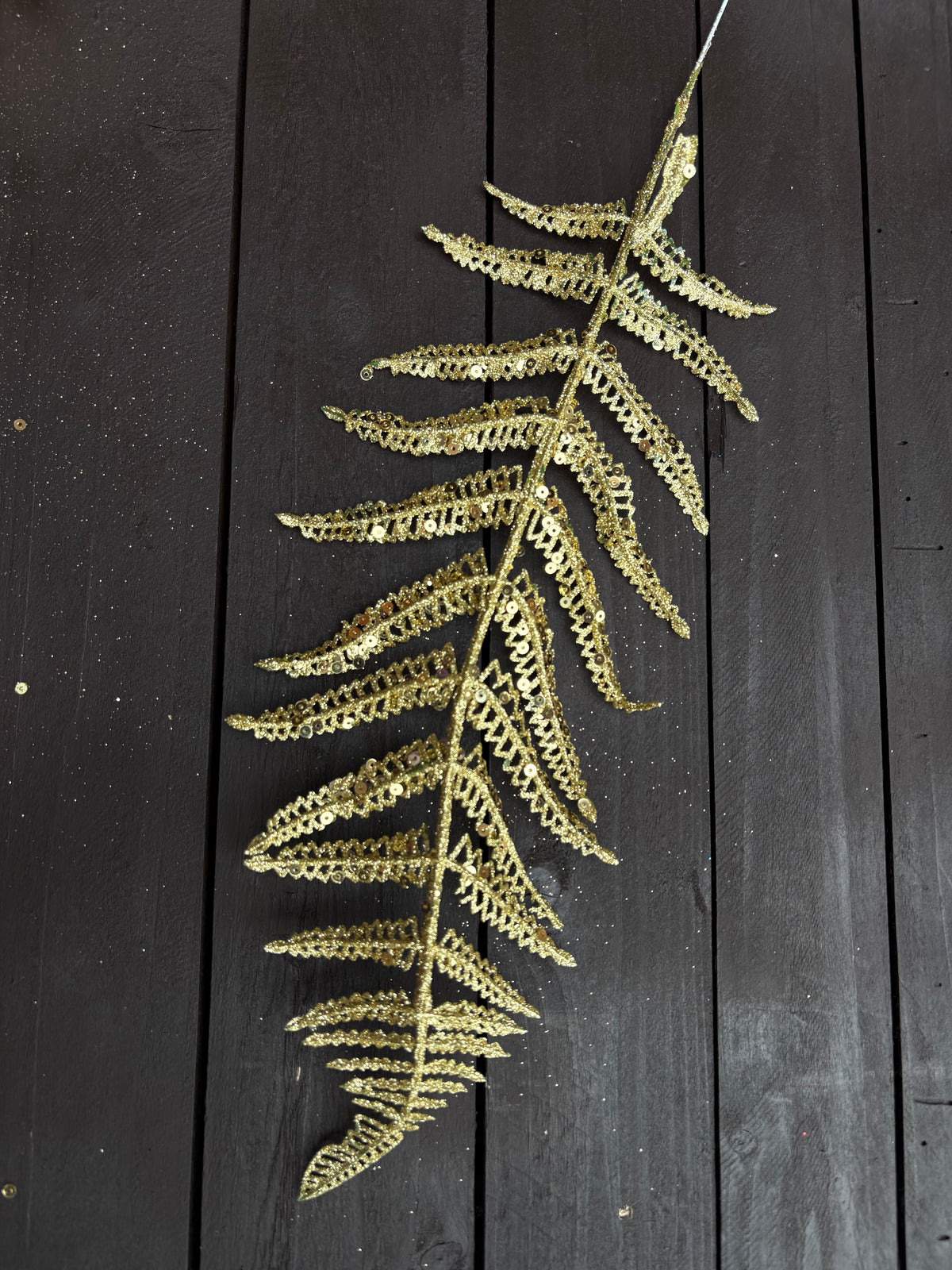 PACK 12 36cm GLITTERED FERN LEAF SPRAY GOLD